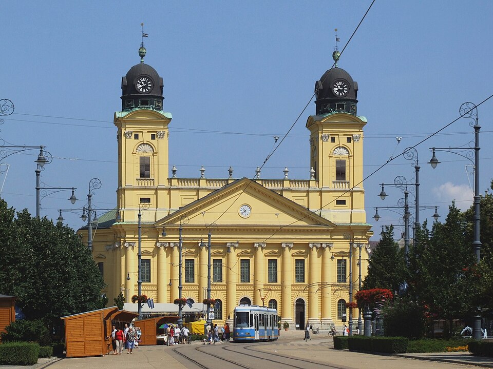 Debrecen — local market for manufacturer and distributor portals