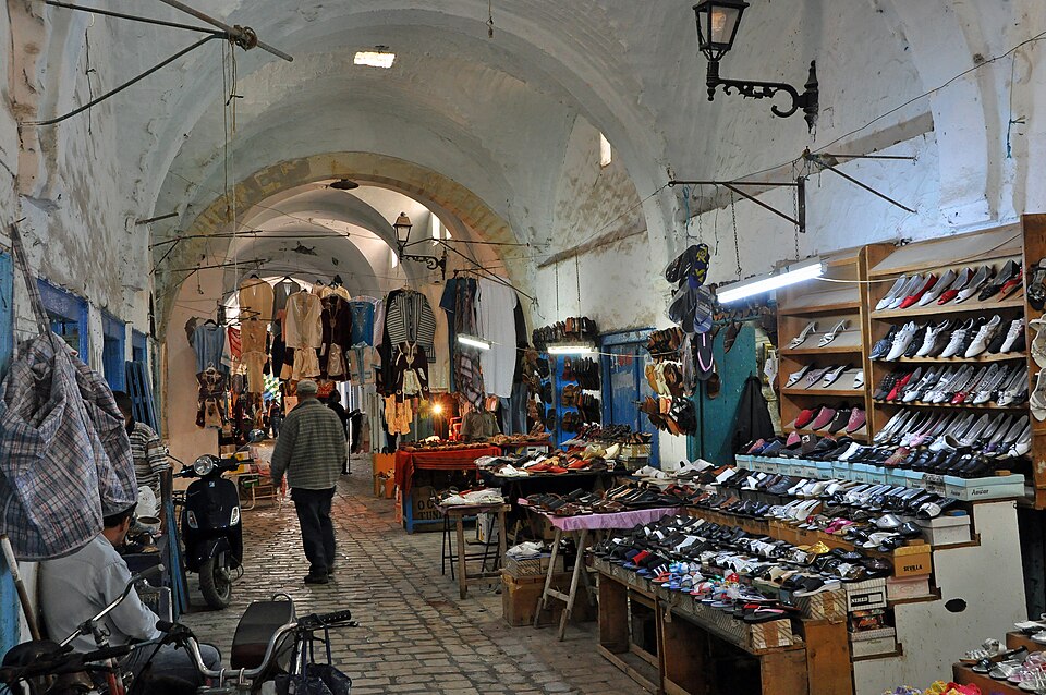 Nabeul — local market for online stores