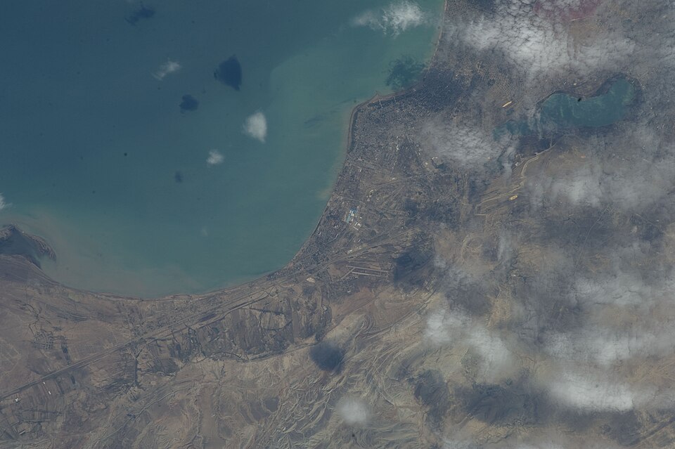 Azerbaijan — manufacturer and distributor portals for local businesses