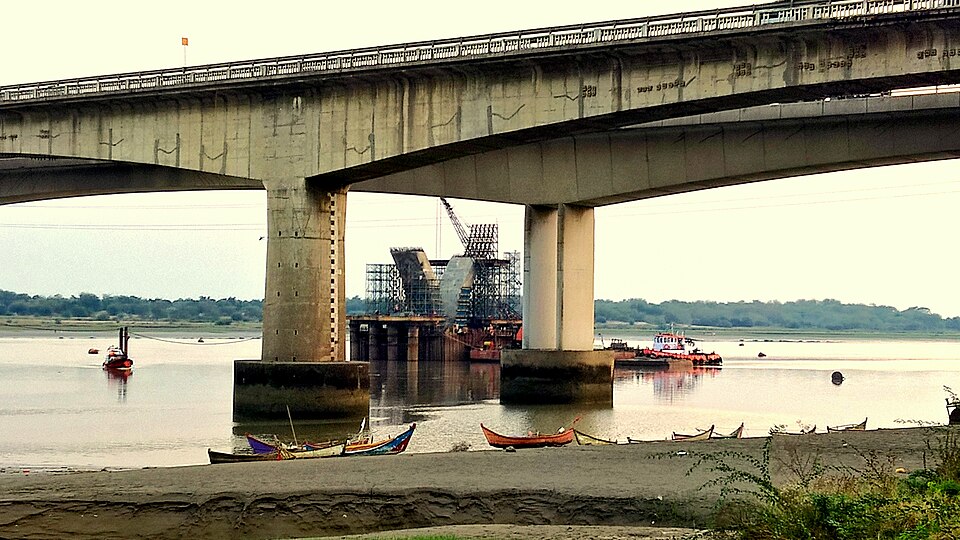 Bharuch — local market for service booking platforms