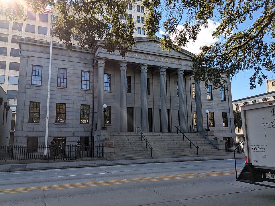 Savannah — local market for multi-vendor marketplaces