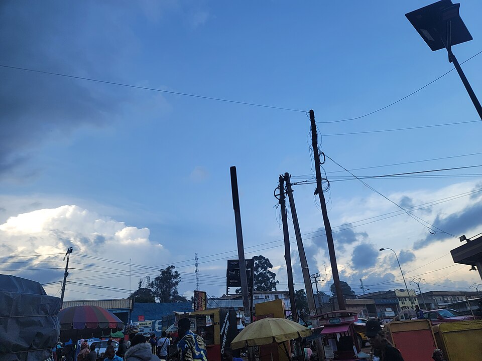 Bafoussam — local market for service booking platforms