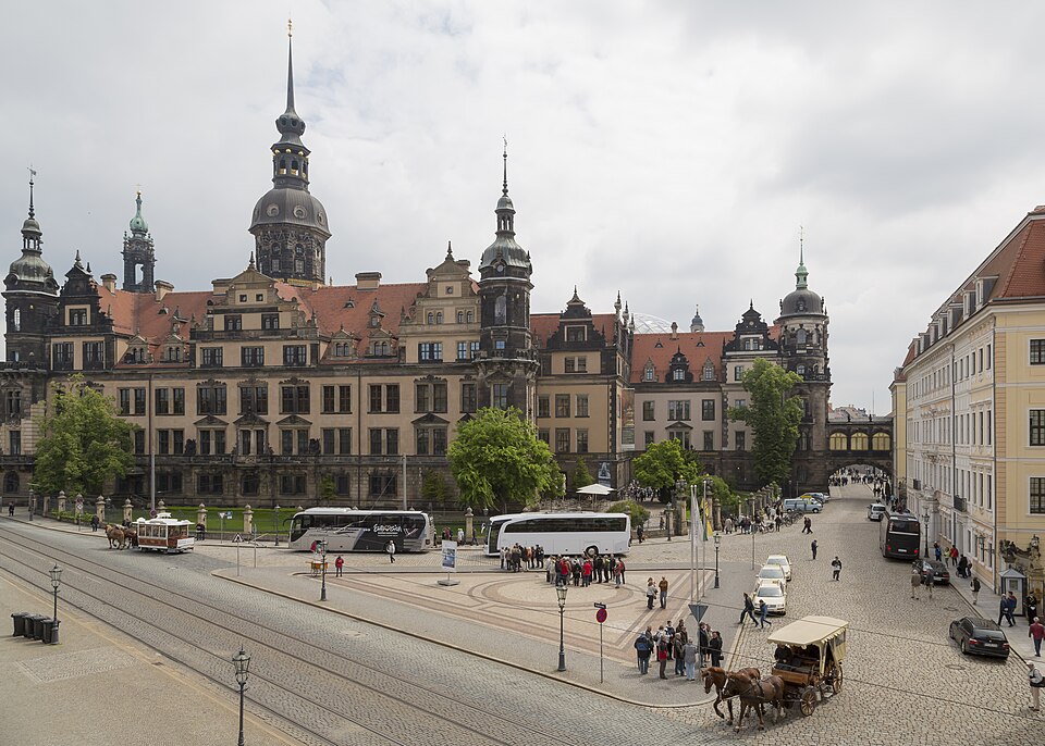 Dresden — service booking platforms for local businesses