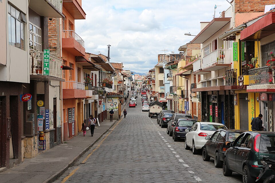 Cuenca — local market for custom e-commerce platforms
