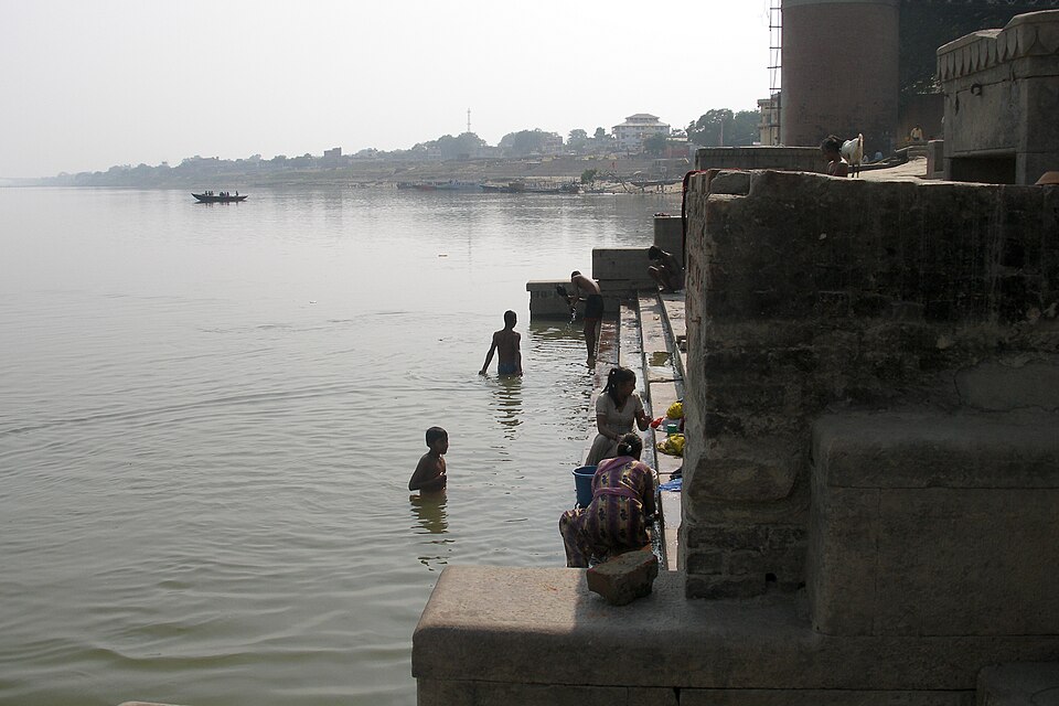 Varanasi — B2B and wholesale portals for local businesses
