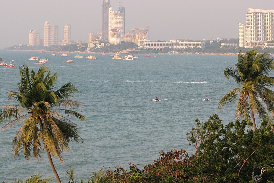 Pattaya — local market for custom e-commerce platforms