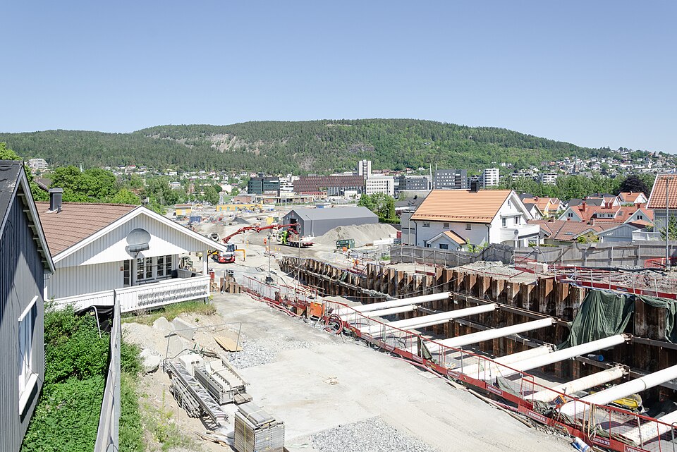 Drammen — local market for mobile commerce apps