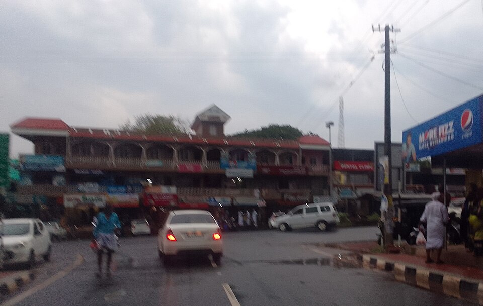 Kasaragod — local market for service booking platforms