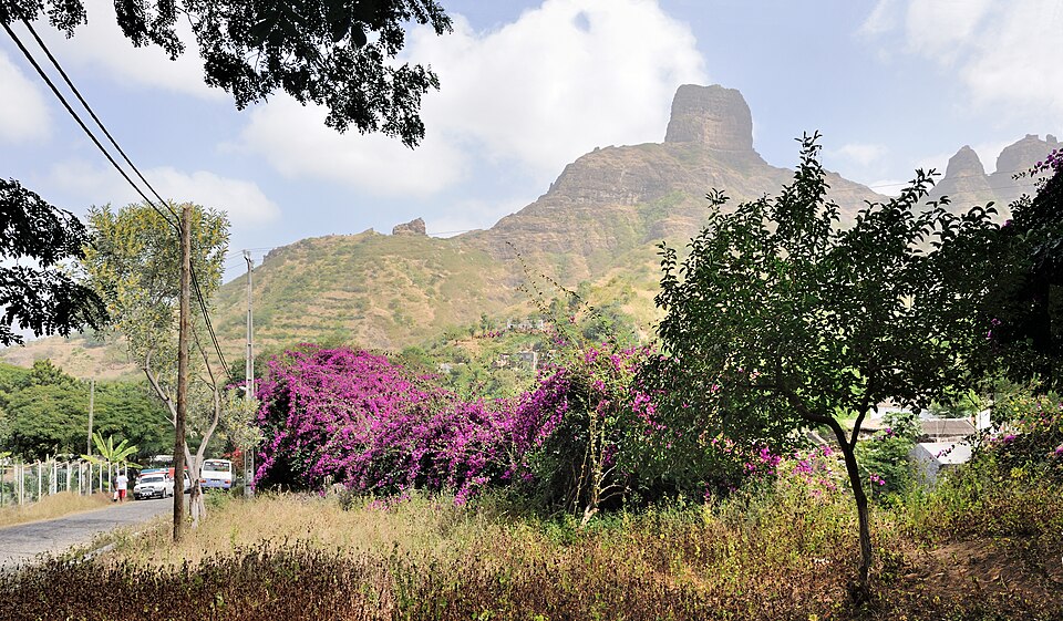 Cape Verde — local market for service booking platforms