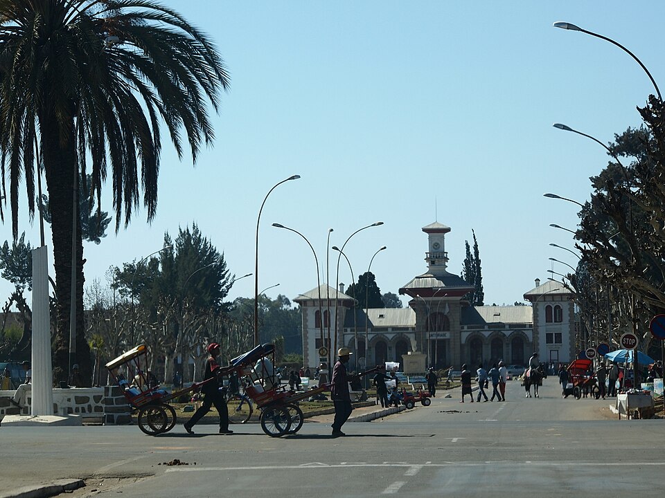 Antsirabe — local market for mobile commerce apps