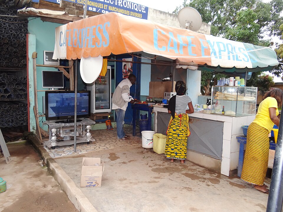 Yamoussoukro — local market for international and multi-region stores