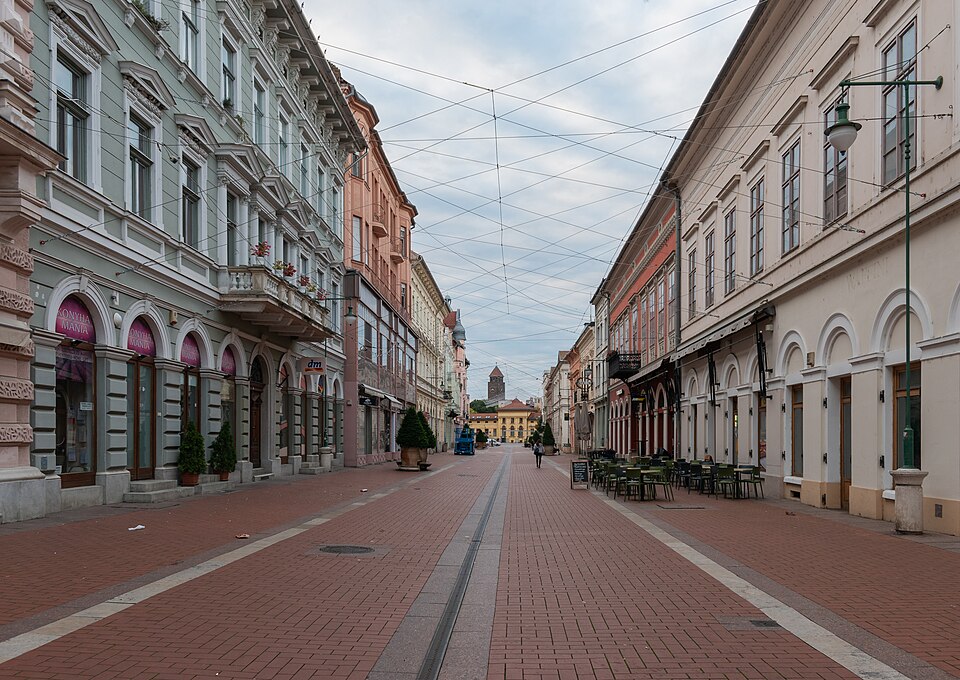 Szeged — local market for manufacturer and distributor portals