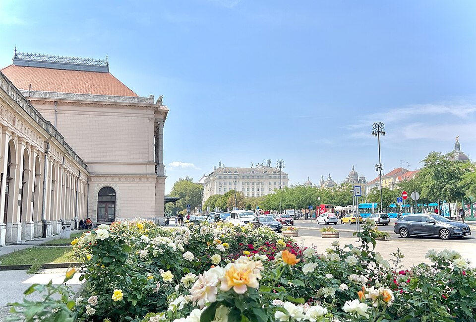 Zagreb — local market for international and multi-region stores