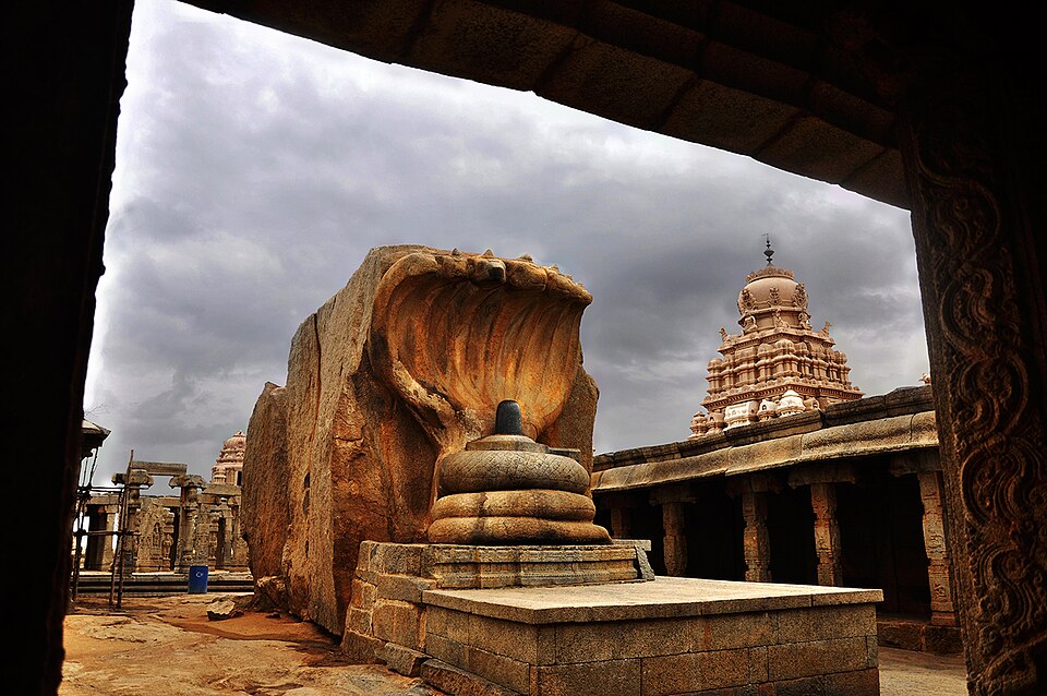 Hindupur — local market for custom e-commerce platforms