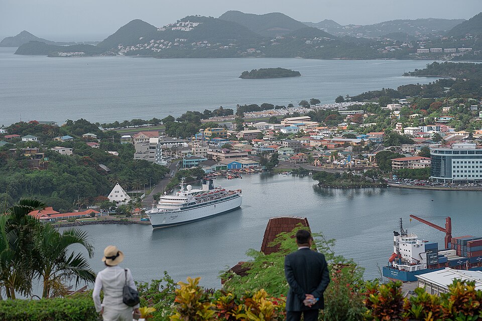 Castries — custom e-commerce platforms for local businesses