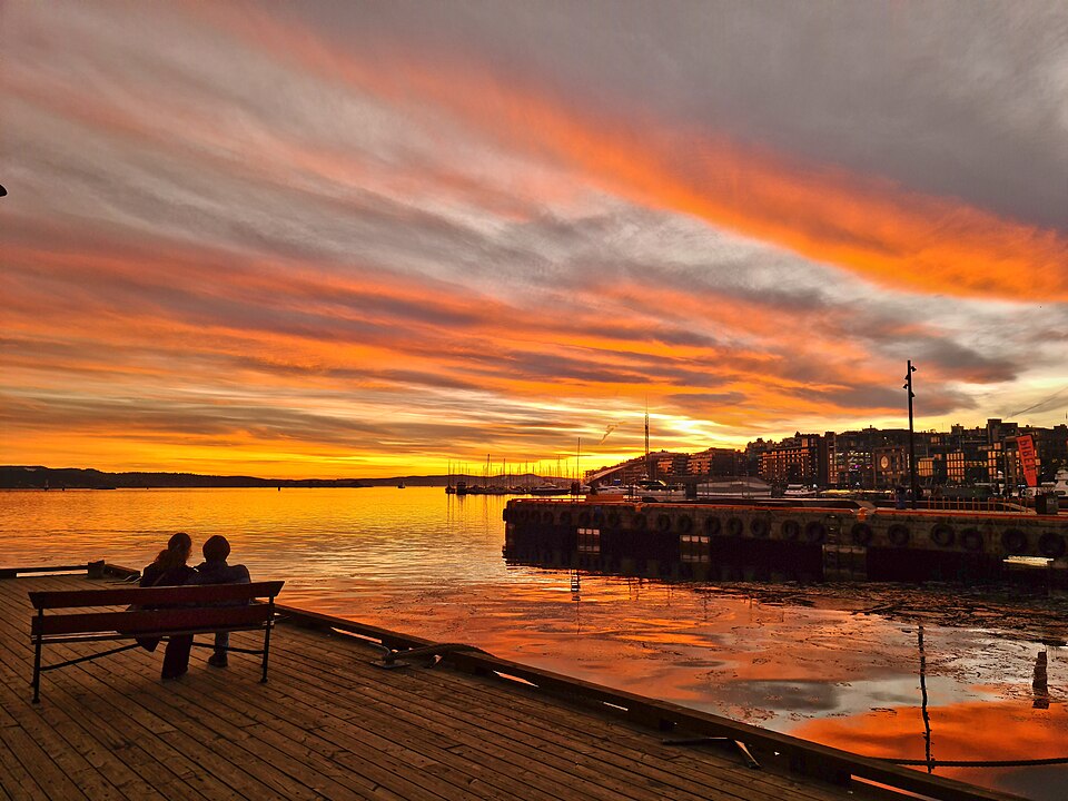 Kristiansand — international and multi-region stores for local businesses