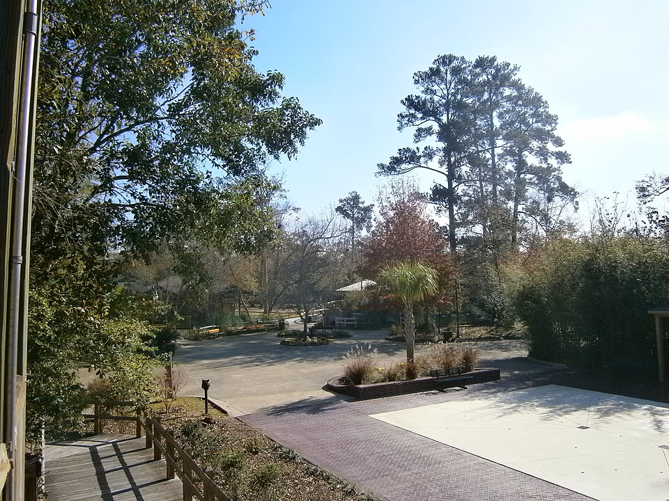 Hattiesburg — B2B and wholesale portals for local businesses