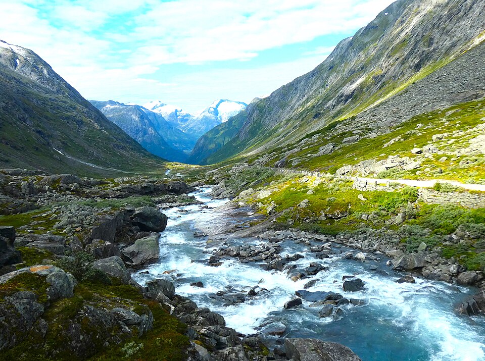 Norway — local market for international and multi-region stores