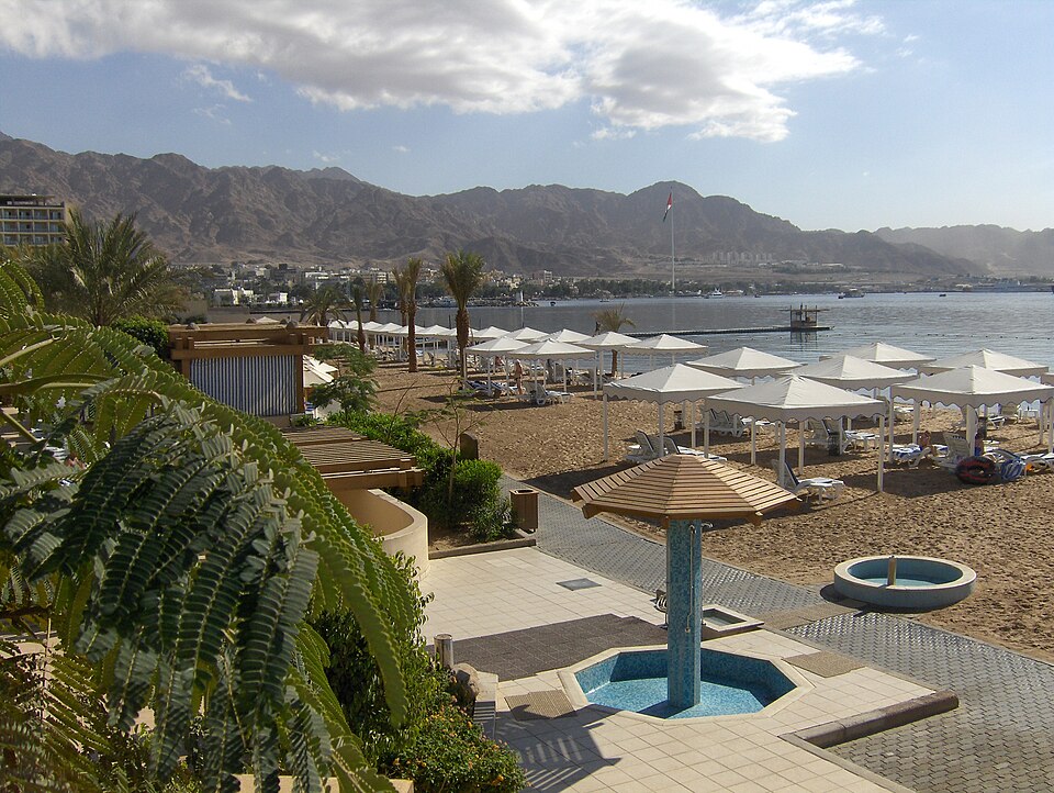 Aqaba — multi-vendor marketplaces for local businesses