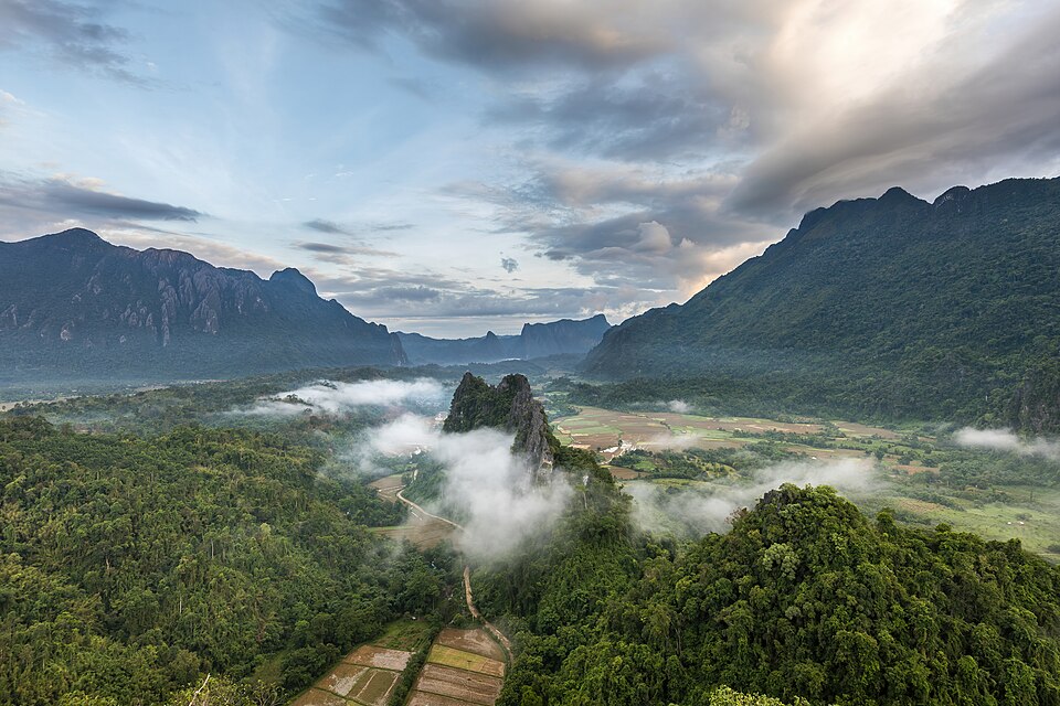 Vang Vieng — mobile commerce apps for local businesses