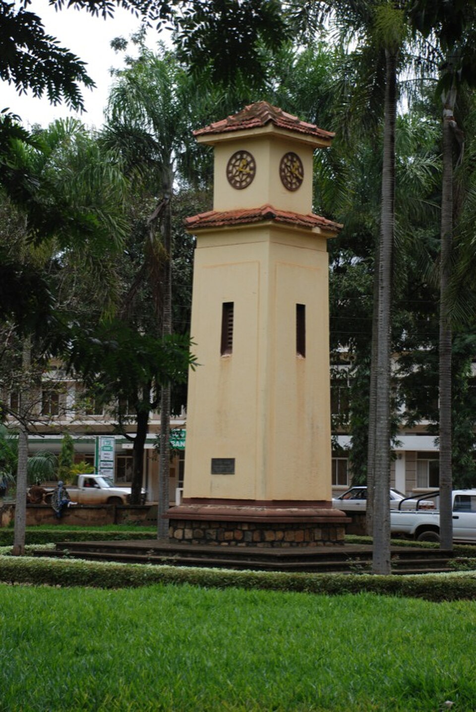 Morogoro — local market for online stores