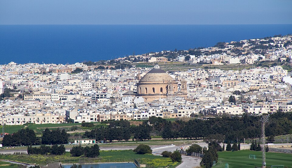 Mosta — local market for online stores