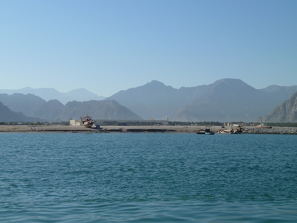 Khasab — manufacturer and distributor portals for local businesses
