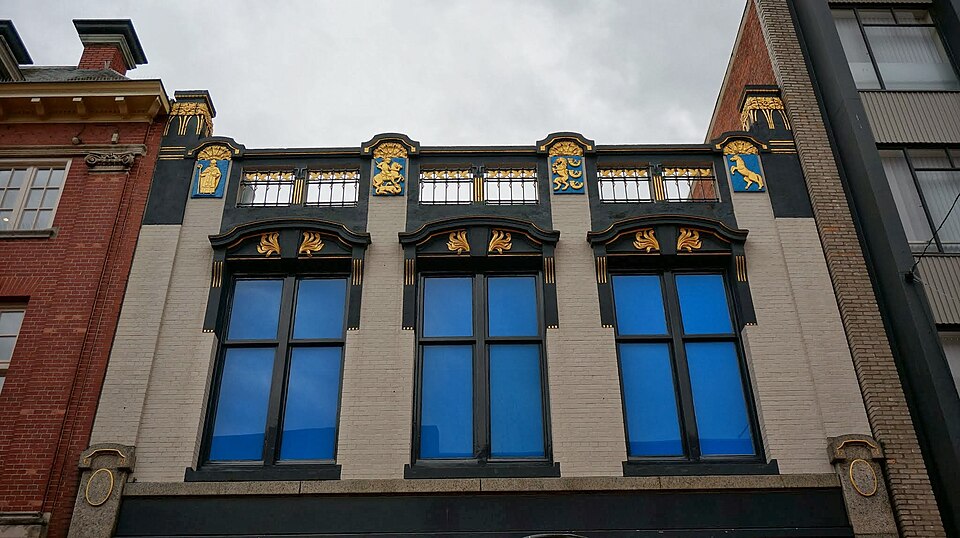 Eindhoven — local market for international and multi-region stores