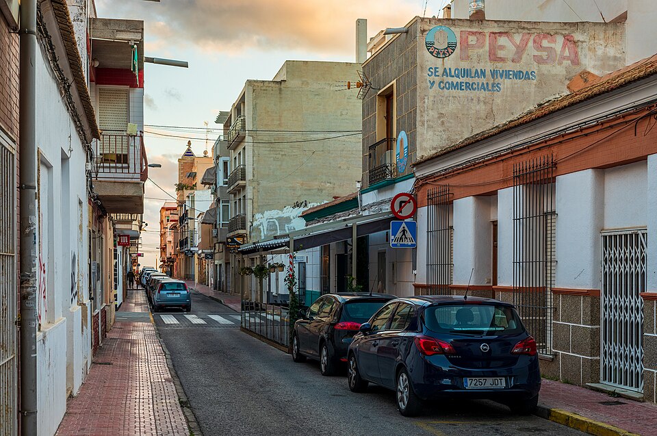 Alicante — local market for multi-vendor marketplaces