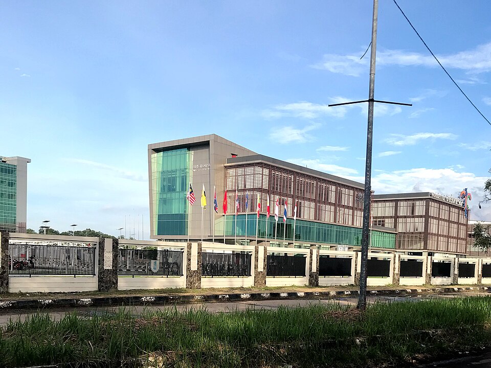 Palembang — local market for mobile commerce apps