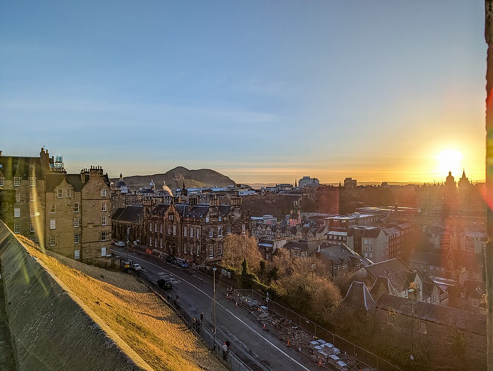 Edinburgh — local market for mobile commerce apps