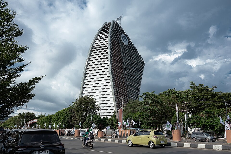 Makassar — manufacturer and distributor portals for local businesses