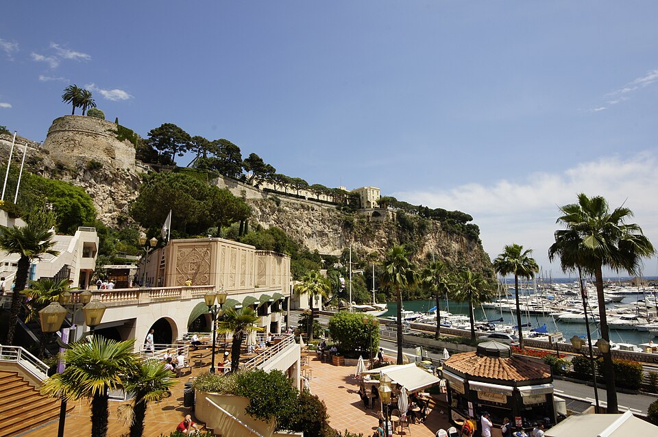 Fontvieille — local market for multi-vendor marketplaces