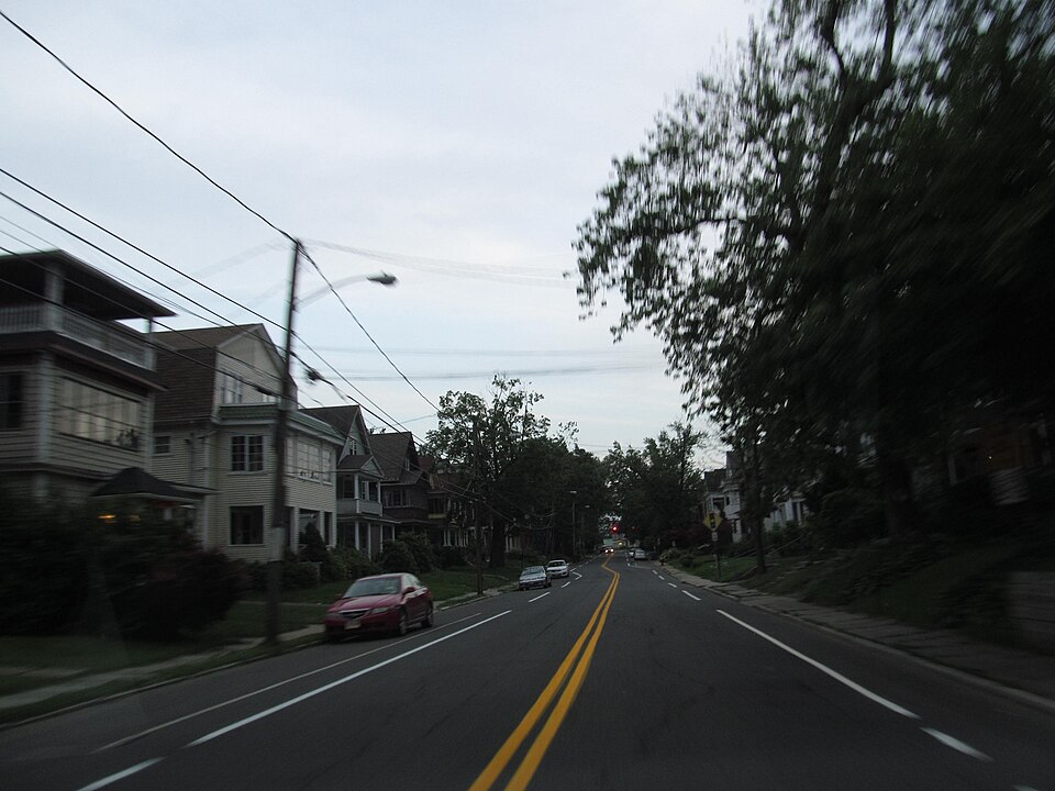 Hartford — international and multi-region stores for local businesses