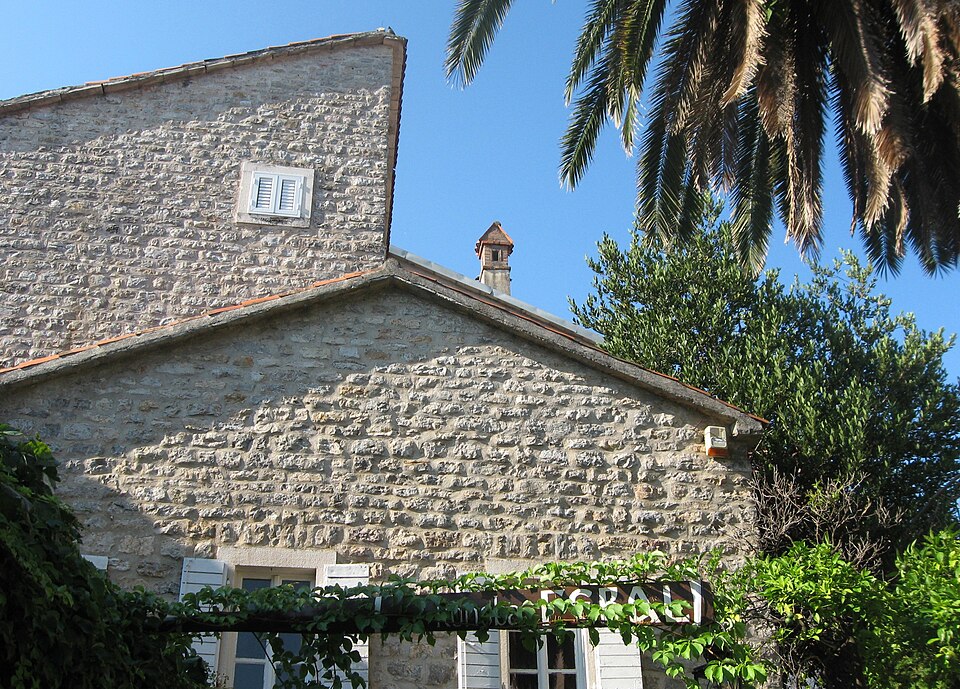 Budva — local market for multi-vendor marketplaces