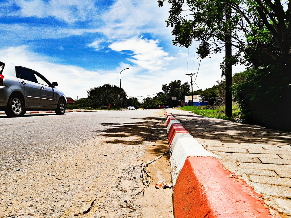 Serowe — local market for online stores