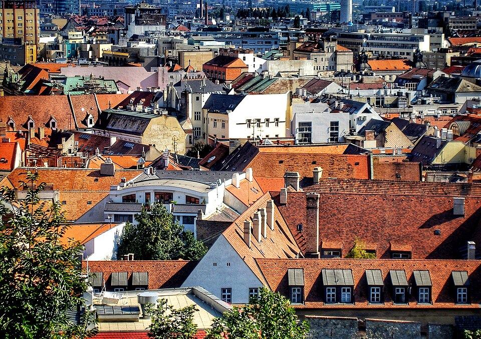 Bratislava — local market for international and multi-region stores