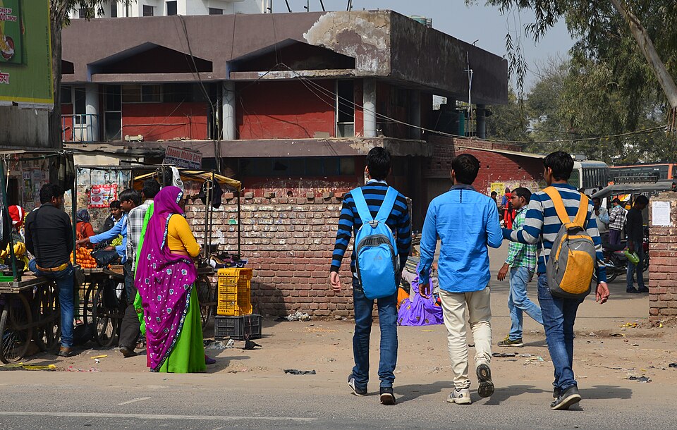 Rewari — local market for mobile commerce apps