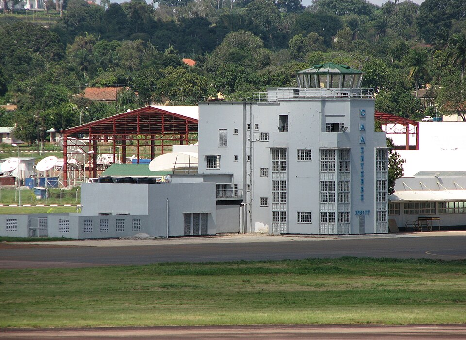 Entebbe — local market for custom e-commerce platforms