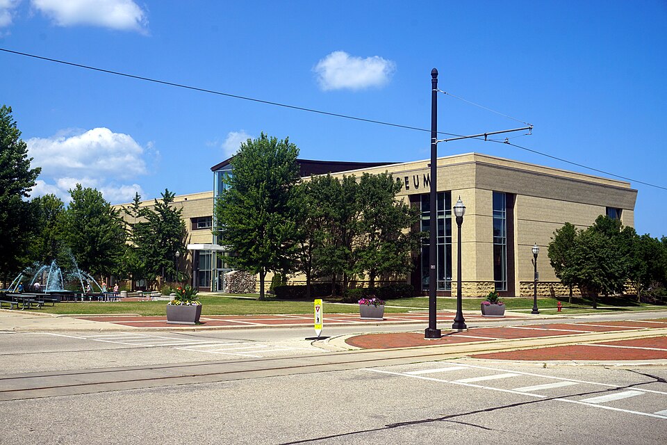 Kenosha — B2B and wholesale portals for local businesses