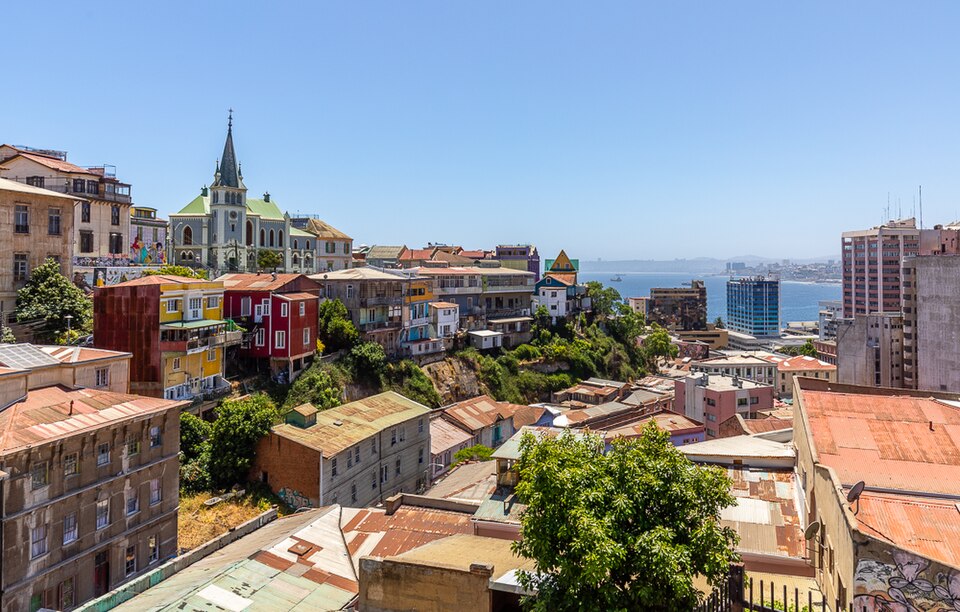 Valparaíso — local market for online stores