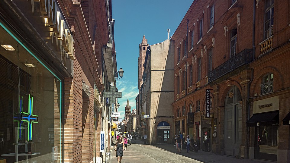 Toulouse — international and multi-region stores for local businesses