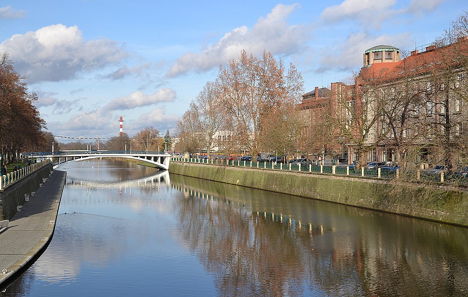 Hradec Králové — local market for mobile commerce apps