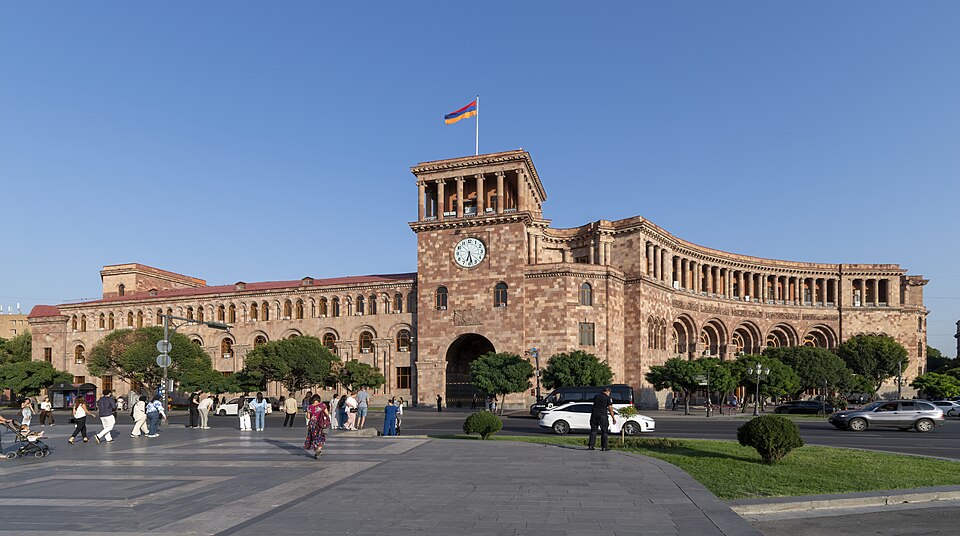 Gyumri — multi-vendor marketplaces for local businesses