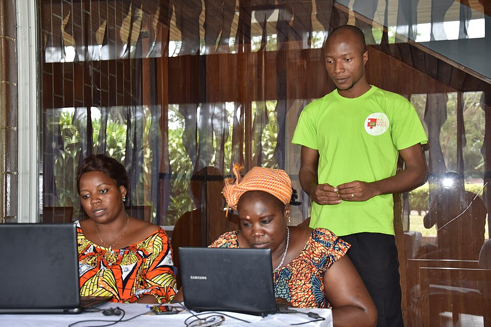 Abidjan — online stores for local businesses
