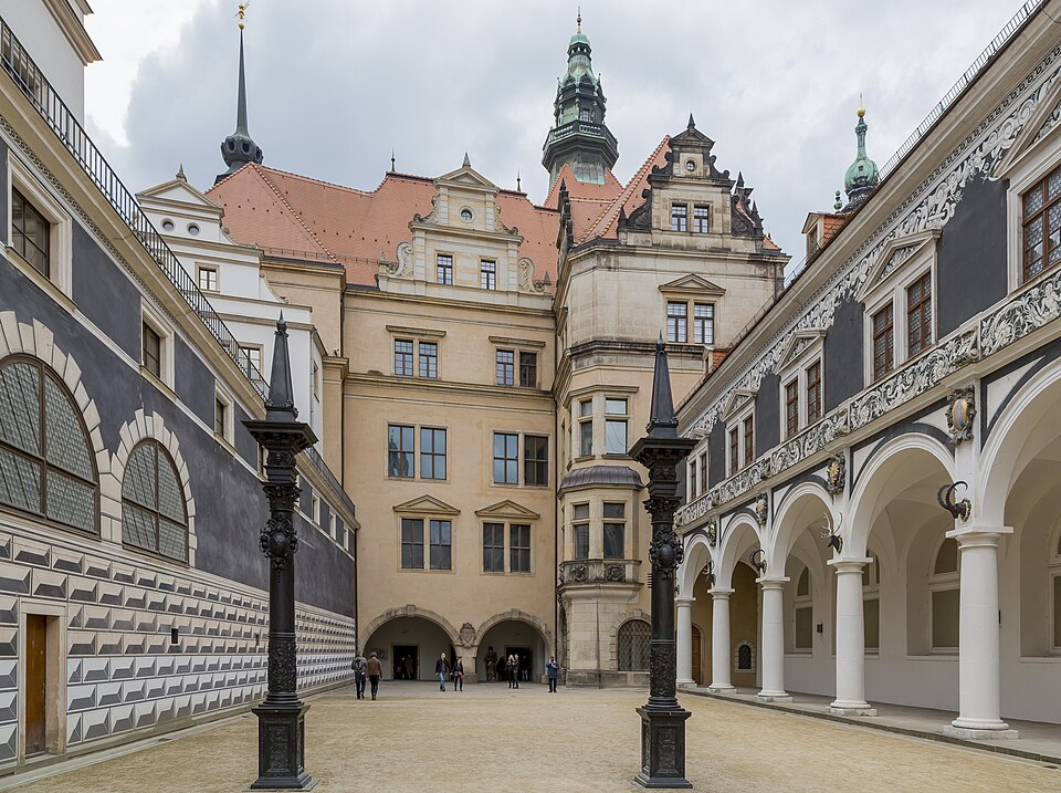 Dresden — B2B and wholesale portals for local businesses