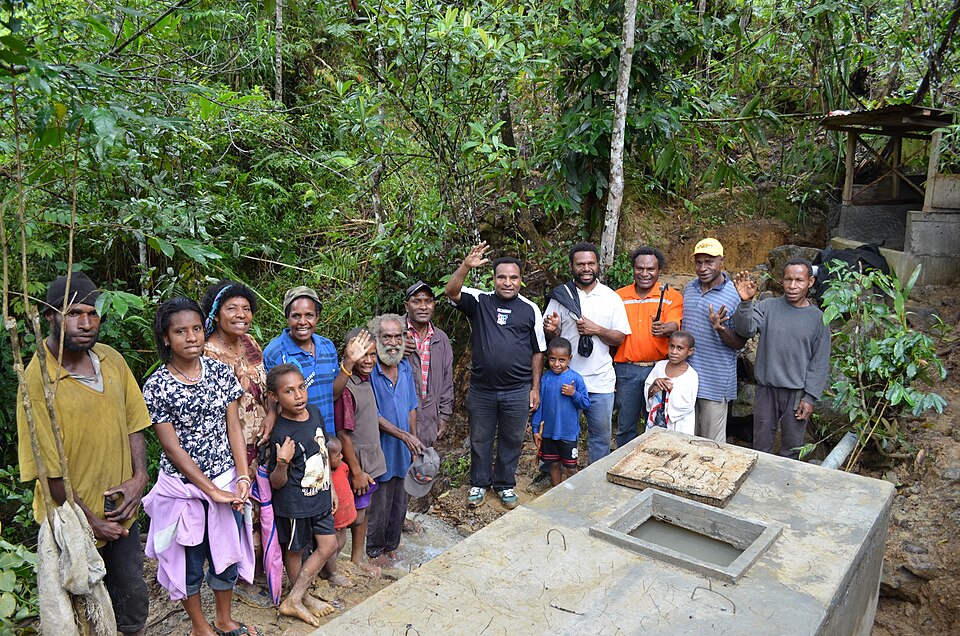 Papua New Guinea — international and multi-region stores for local businesses