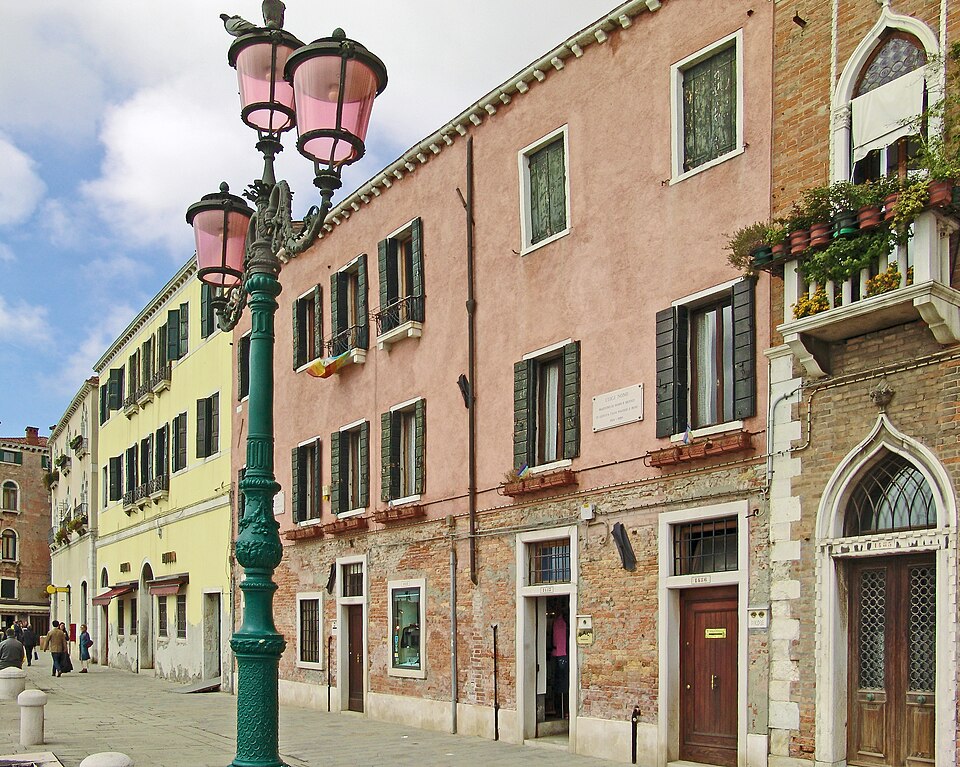 Venice — B2B and wholesale portals for local businesses