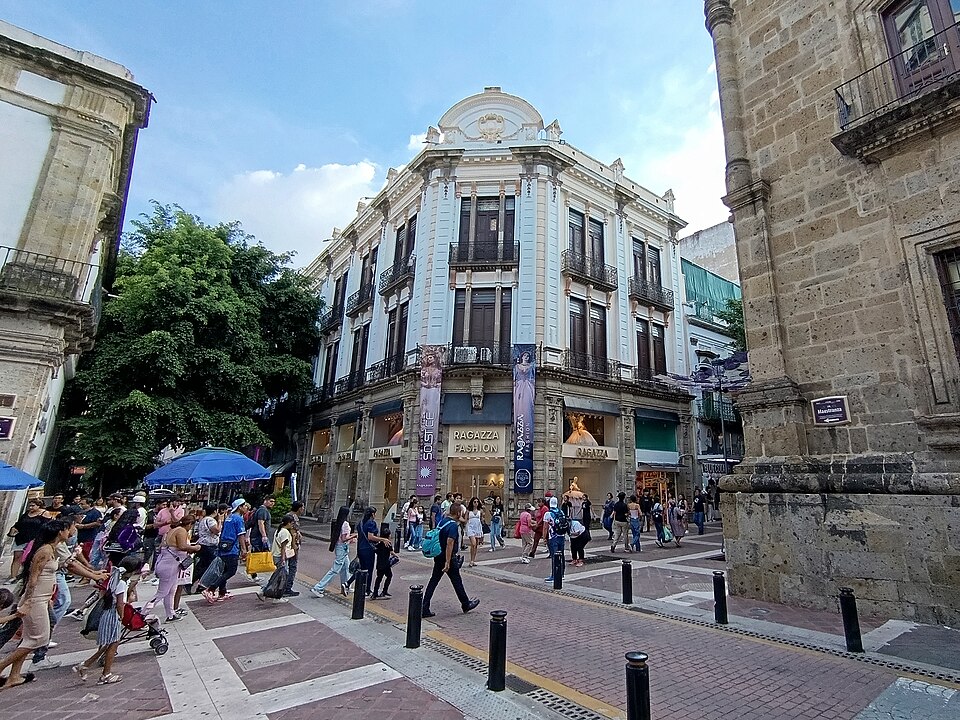 Guadalajara — local market for international and multi-region stores