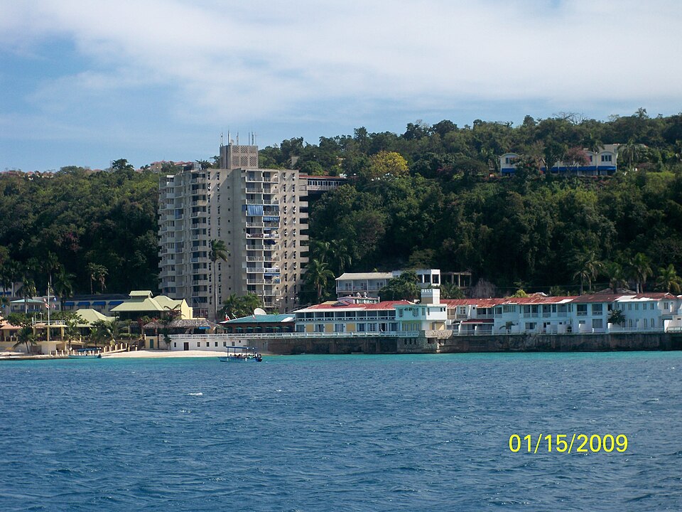 Montego Bay — local market for multi-vendor marketplaces